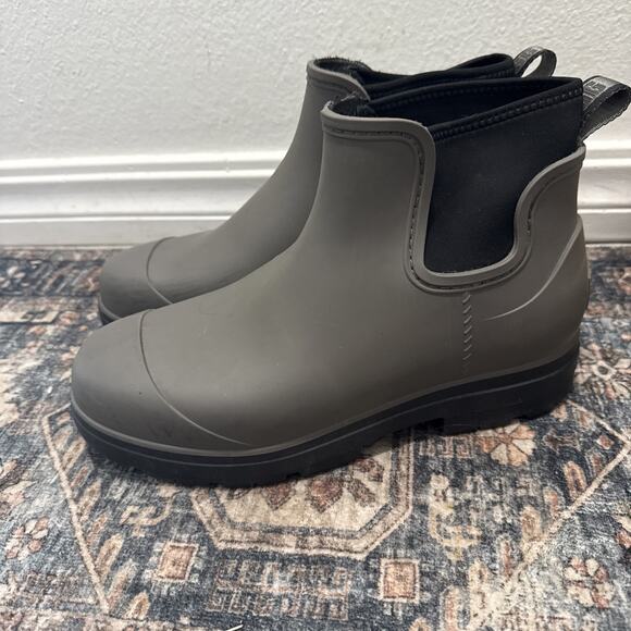 Ugg Forest night Rain Boots Women's Size 11 Droplet Ankle Boot - Picture 1 of 8
